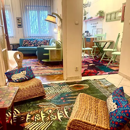Διαμέρισμα Cozy Arty Flat At Downtown *