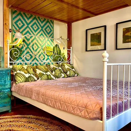 Cozy Arty Flat At Downtown *